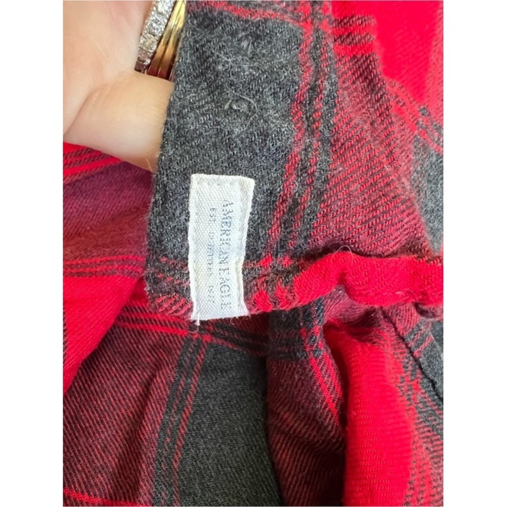 American Eagle Red Grey Buffalo Plaid Flannel Boyfriend Fit Button Down Shirt M - Picture 6 of 8